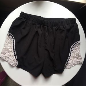 🌼PACSUN BLACK SHORTS WITH LACE DETAIL ON SIDES